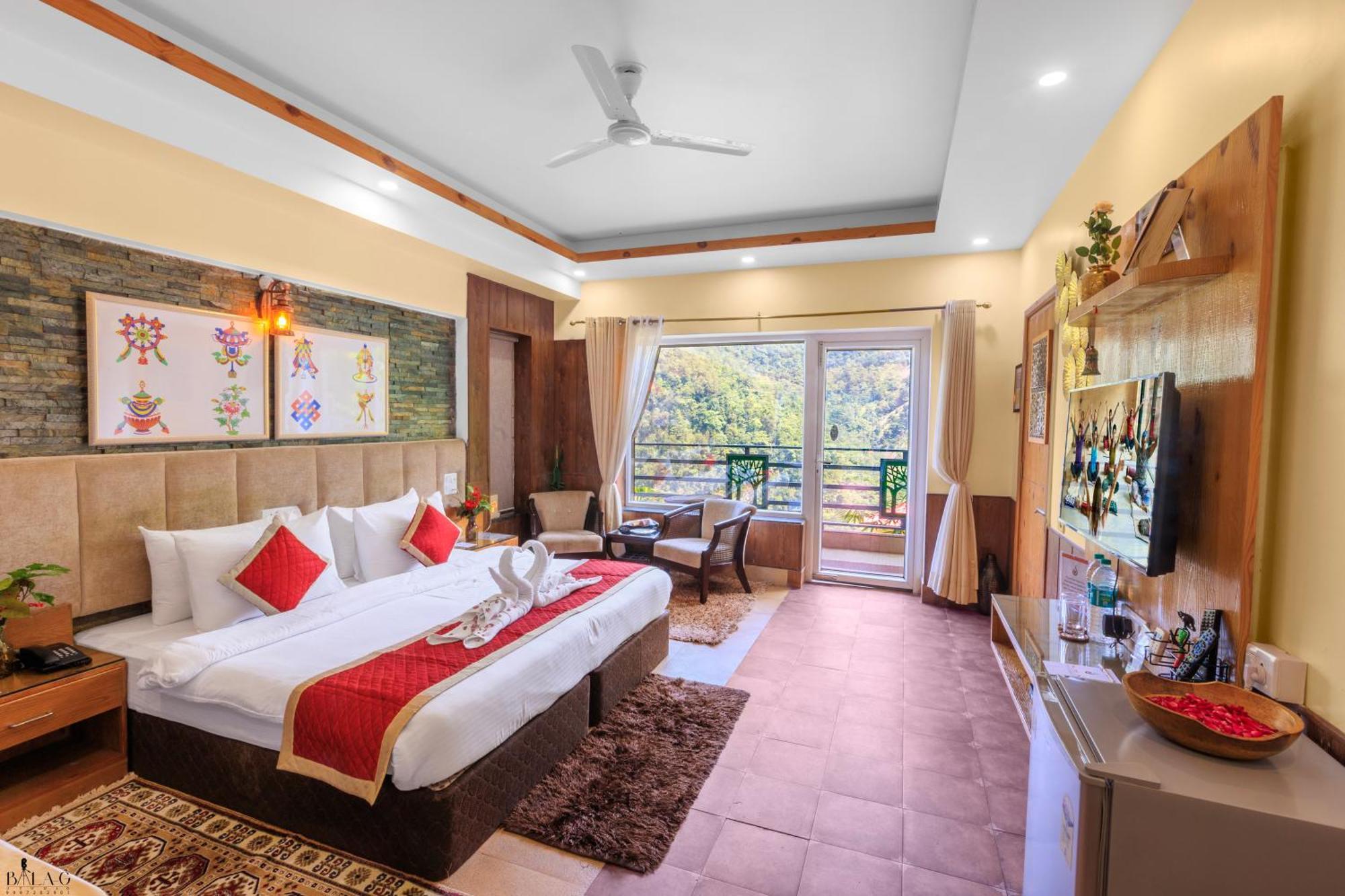 Veda5 Ayurveda & Yoga Retreat Hotel Risikés Kültér fotó