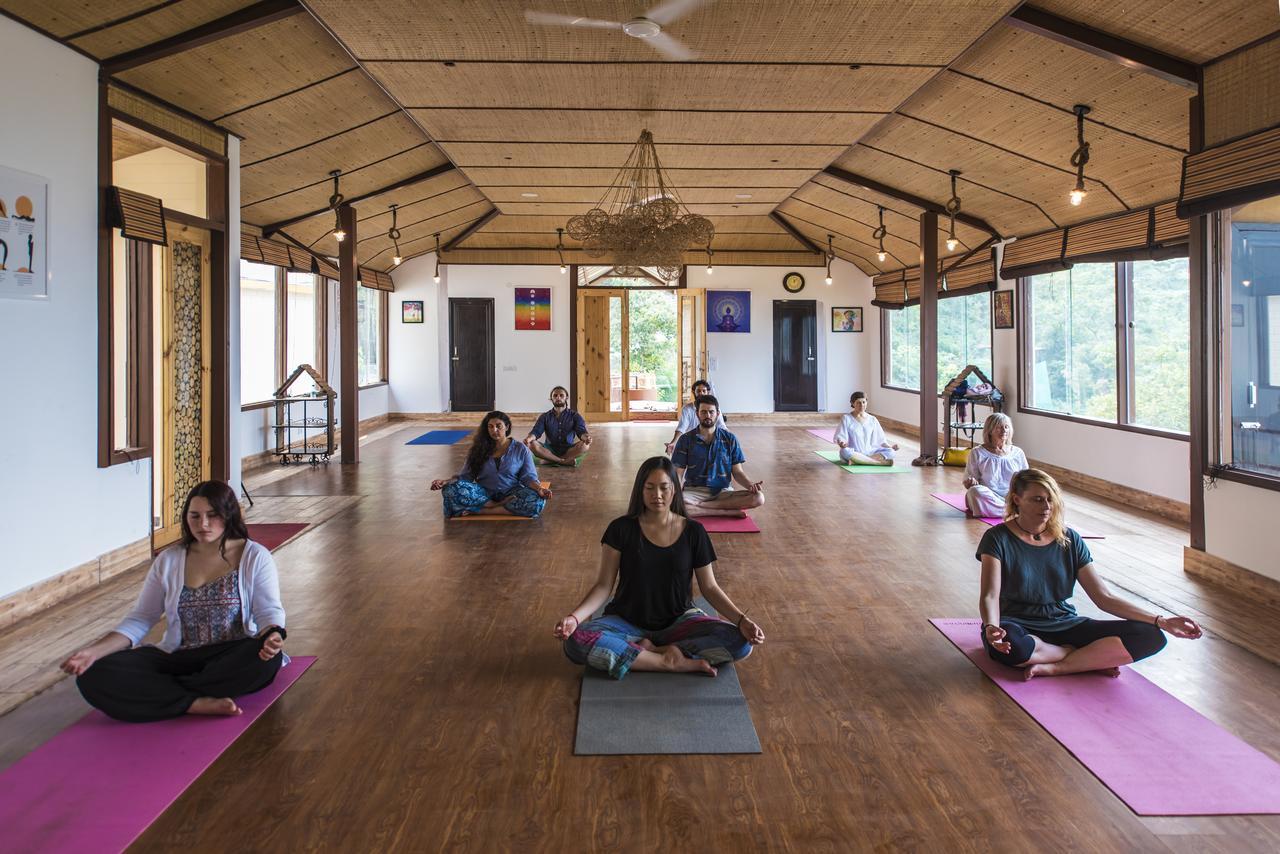 Veda5 Ayurveda & Yoga Retreat Hotel Risikés Kültér fotó