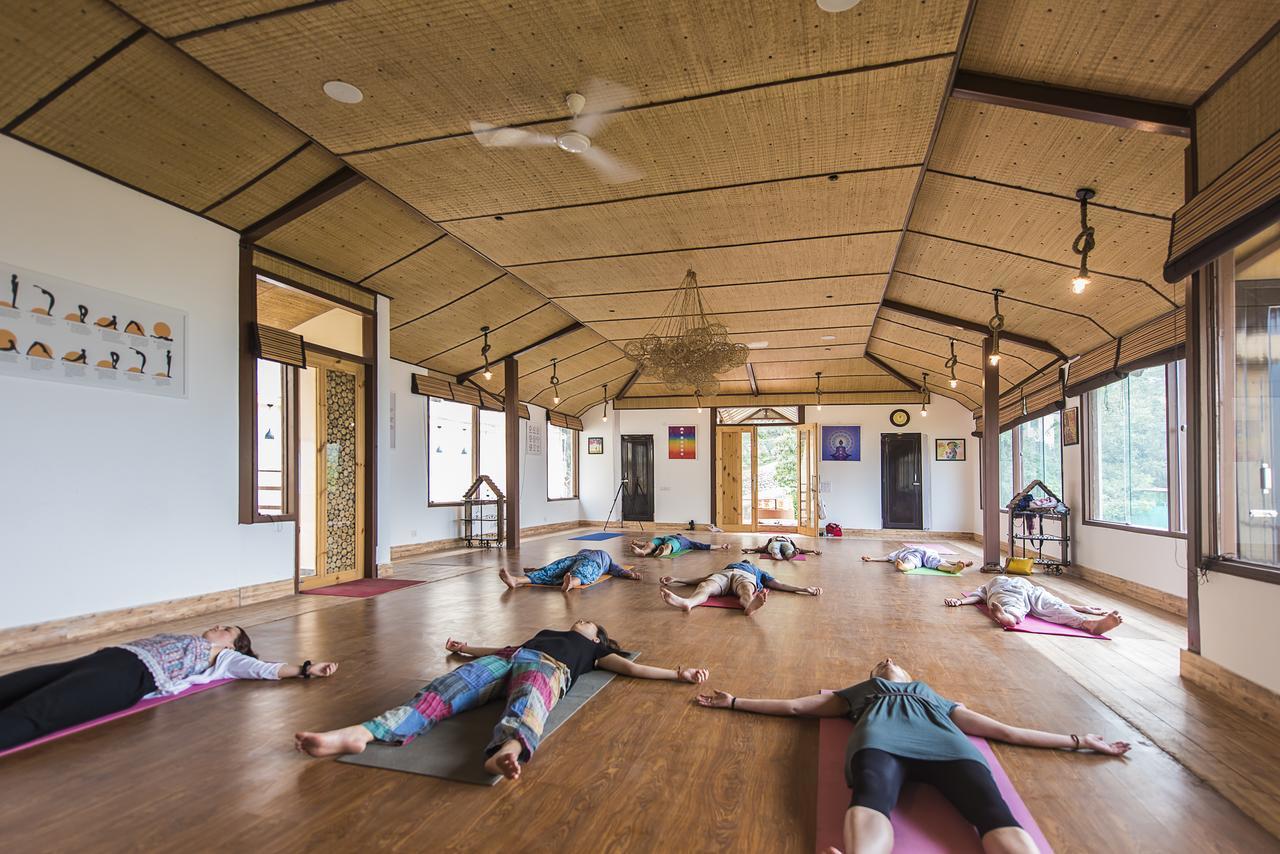 Veda5 Ayurveda & Yoga Retreat Hotel Risikés Kültér fotó