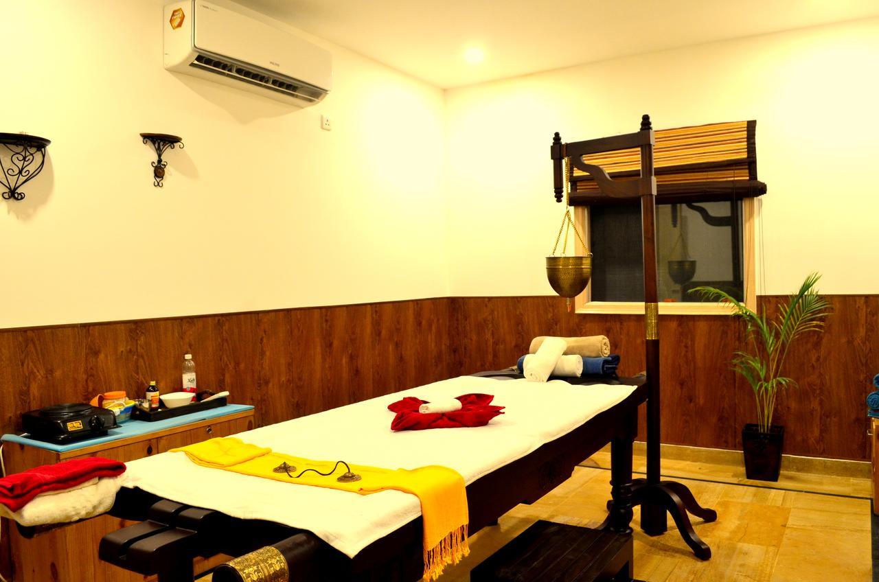 Veda5 Ayurveda & Yoga Retreat Hotel Risikés Kültér fotó