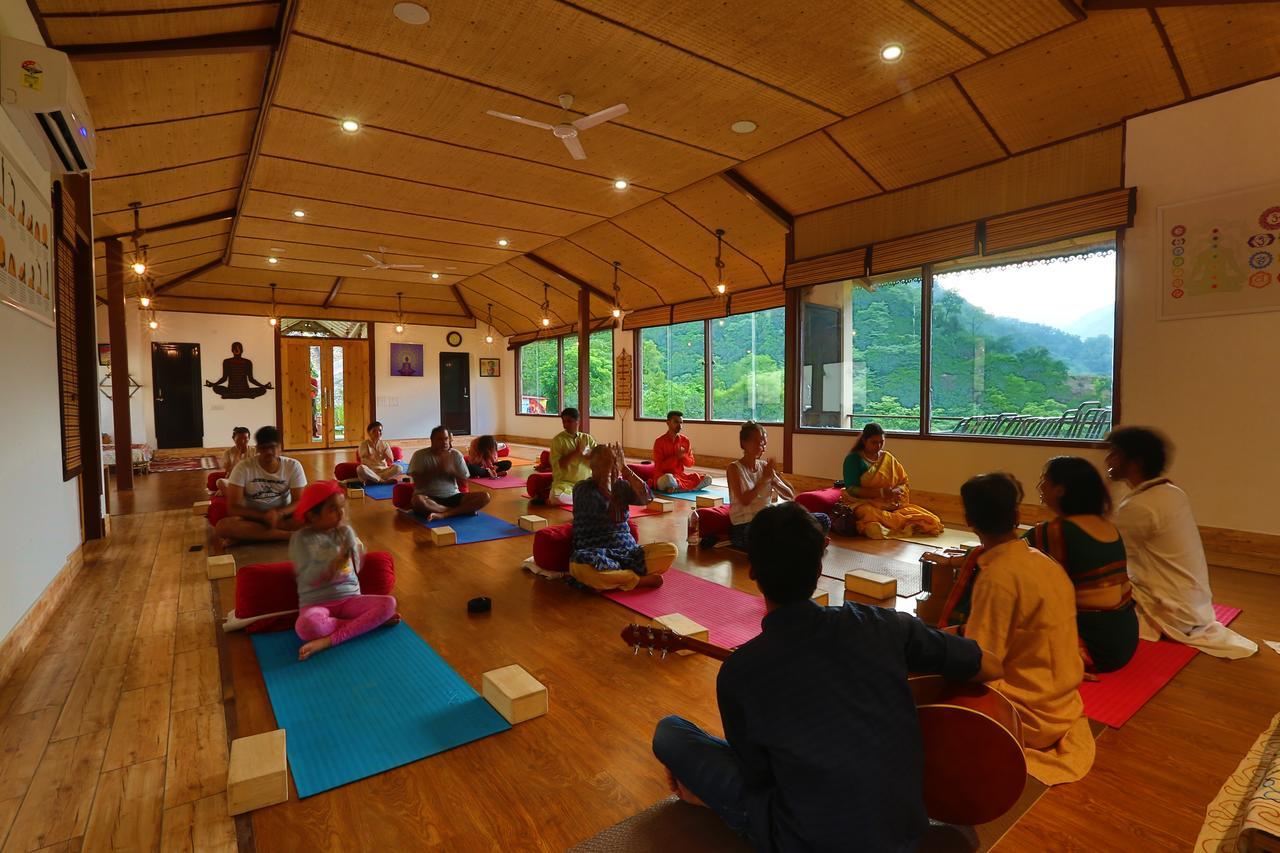 Veda5 Ayurveda & Yoga Retreat Hotel Risikés Kültér fotó
