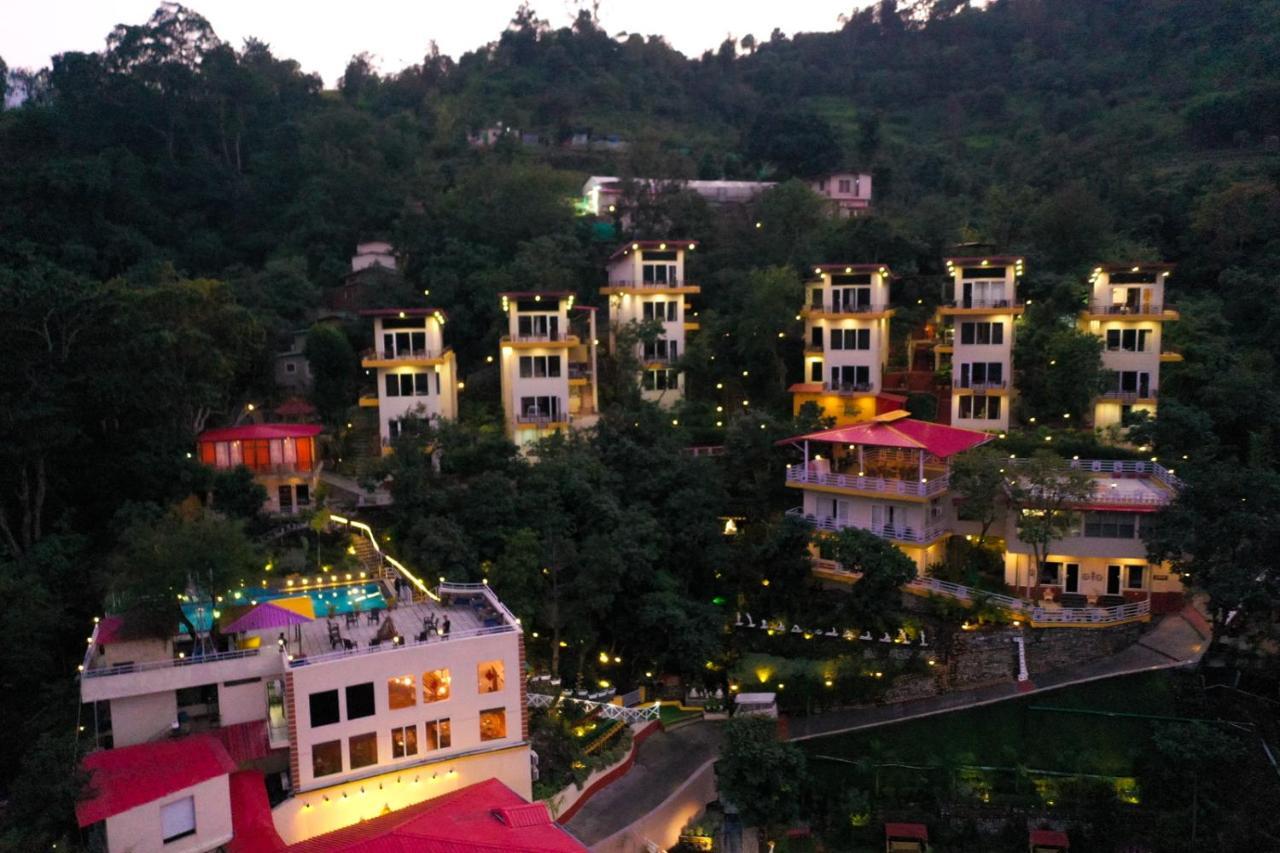 Veda5 Ayurveda & Yoga Retreat Hotel Risikés Kültér fotó