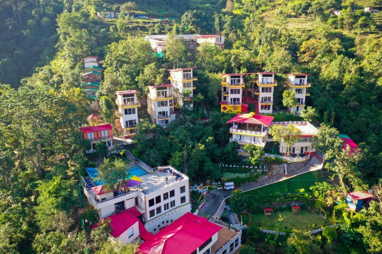 Veda5 Ayurveda & Yoga Retreat Hotel Risikés Kültér fotó