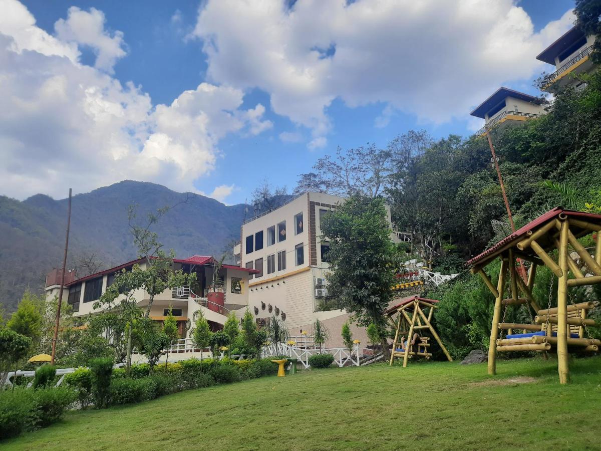 Veda5 Ayurveda & Yoga Retreat Hotel Risikés Kültér fotó